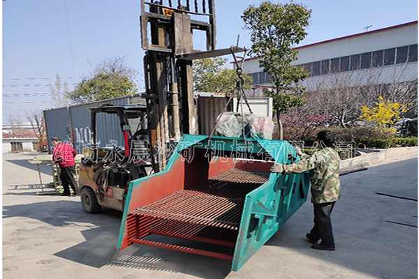 发往达累斯萨拉姆港的沙金设备三号货柜(图1) 发往达累斯萨拉姆港的沙金设备三号货柜(图1)
