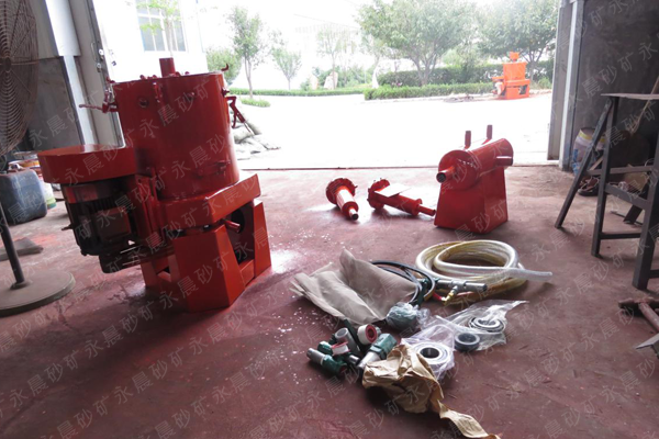 江西客户订购的20型黄金精选机制作完成(图1) 江西客户订购的20型黄金精选机制作完成(图1)